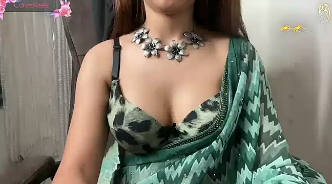 Royal girl 1 online show from 21, 12, 2024