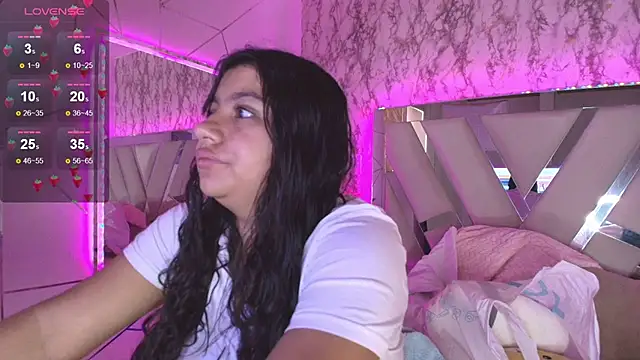 Snapshot of Miaa_Smiith1 chatting on 9, 12, 2024 Miaa Smiith1 online show from 9, 12, 2024