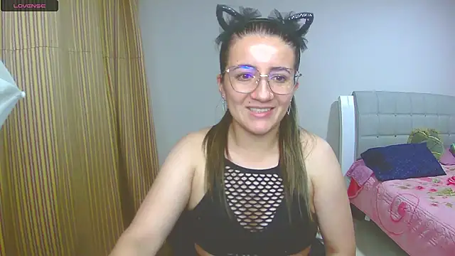 Dayanna Smitt online show from 26, 2, 2025