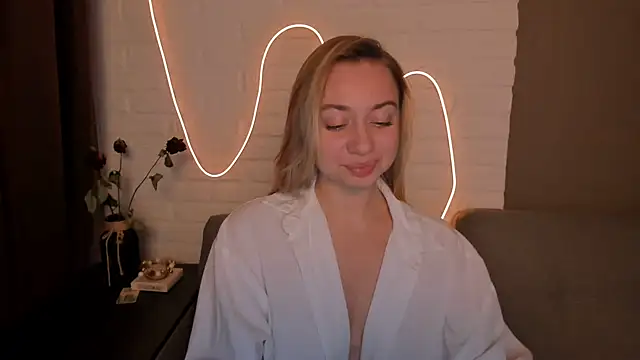 DanielaWisse online show from 5, 12, 2024