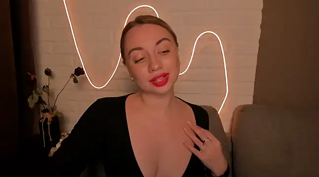 DanielaWisse online show from 8, 12, 2024