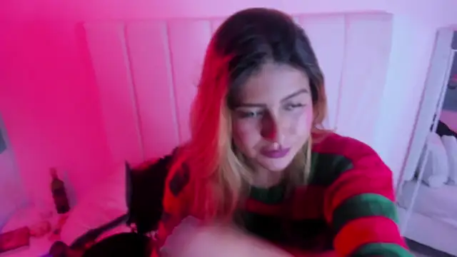 Amber Martins  online show from 21, 10, 2025