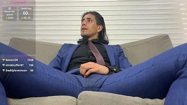 Tom blunt96 online show from 11, 2, 2025