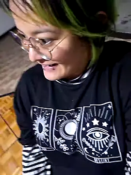 lucky-leah online show from 23, 9, 2025