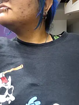 Snapshot of lucky-leah chatting on 29, 4, 2026 lucky-leah online show from 29, 4, 2026