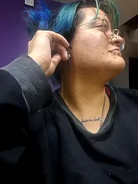 Snapshot of lucky-leah chatting on 28, 5, 2026 lucky-leah online show from 28, 5, 2026