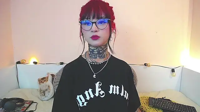 Isabella  dark online show from 2, 12, 2024