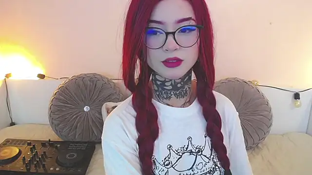 Isabella  dark online show from 4, 12, 2024