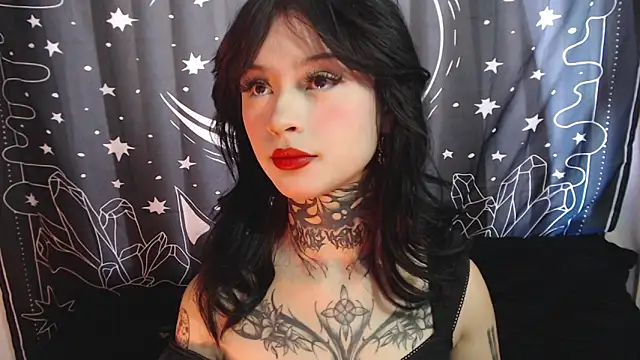 Isabella  dark online show from 18, 1, 2025