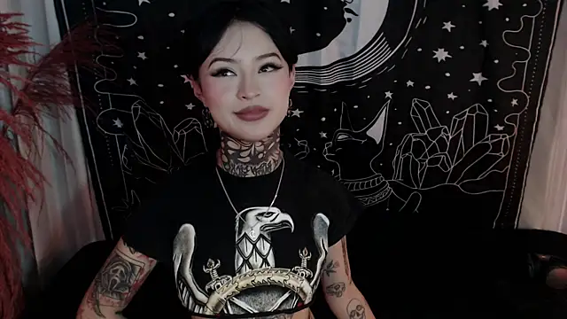 Isabella  dark online show from 30, 1, 2025