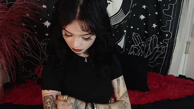 Isabella  dark online show from 6, 2, 2025