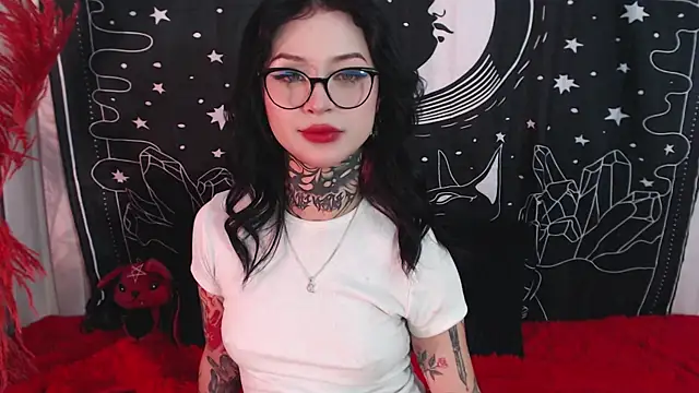 Isabella  dark online show from 7, 2, 2025