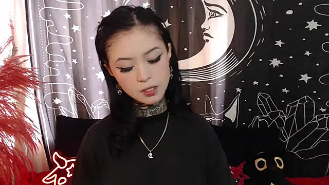 Isabella  dark online show from 19, 2, 2025