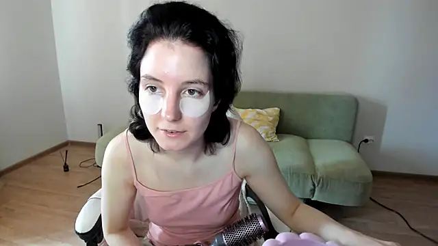 Snapshot of Bridget_fitness chatting on 22, 9, 2025 Bridget fitness online show from 22, 9, 2025