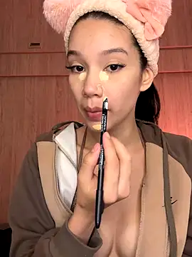 Ambar R0SSE online show from 2, 10, 2025