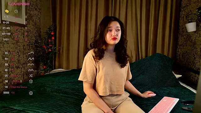 Snapshot of FreyaRaya chatting on 26, 11, 2025 FreyaRaya online show from 26, 11, 2025