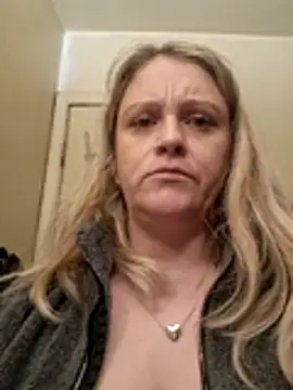 jgodbout2011 online show from 12, 4, 2026