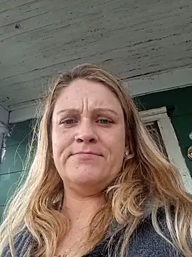 jgodbout2011 online show from 12, 4, 2026