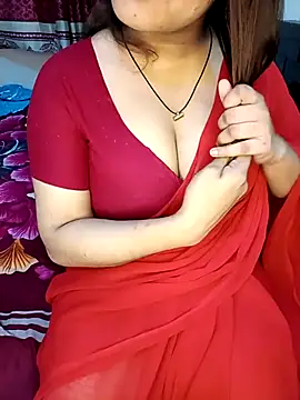 Snapshot of Dayna-36 chatting on 6, 11, 2025 Dayna-36 online show from 6, 11, 2025