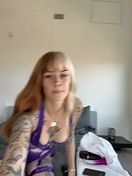 Snapshot of SallyDinosaur chatting on 17, 1, 2026 SallyDinosaur online show from 17, 1, 2026