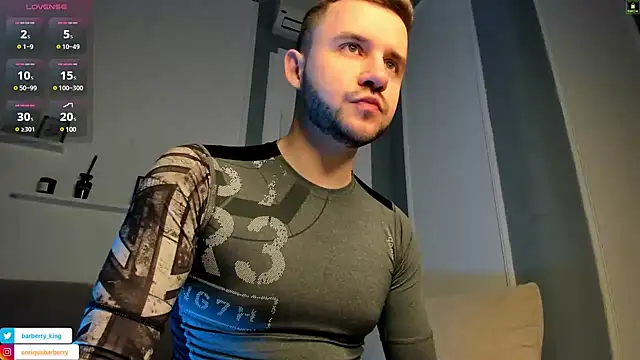 Snapshot of EnriqueBarberry chatting on 8, 1, 2025 EnriqueBarberry online show from 8, 1, 2025