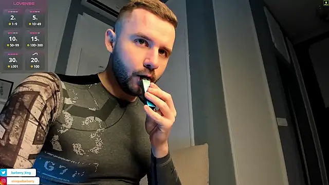 Snapshot of EnriqueBarberry chatting on 7, 2, 2025 EnriqueBarberry online show from 7, 2, 2025