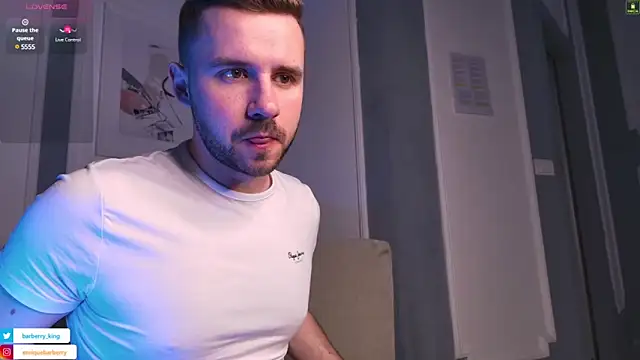 Snapshot of EnriqueBarberry chatting on 9, 3, 2025 EnriqueBarberry online show from 9, 3, 2025