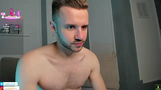 Snapshot of EnriqueBarberry chatting on 28, 9, 2025 EnriqueBarberry online show from 28, 9, 2025