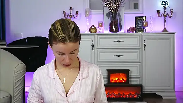 ivyleague  online show from 16, 10, 2025