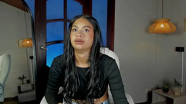 nayah   online show from 2, 12, 2025