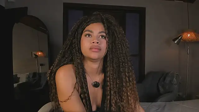 nayah   online show from 4, 2, 2026