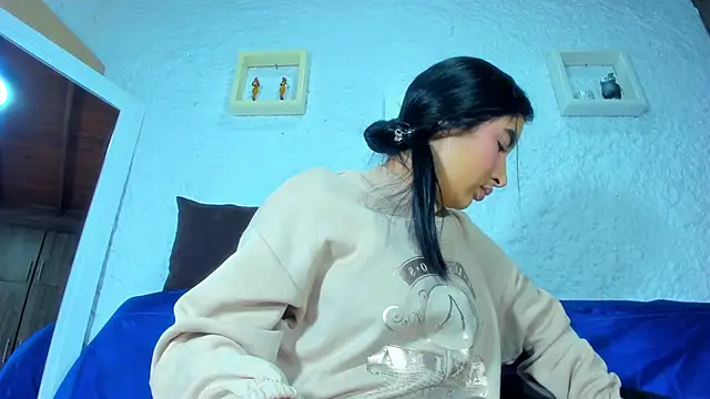 emiily s online show from 12, 3, 2025