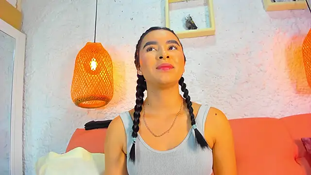 emiily s online show from 25, 11, 2025