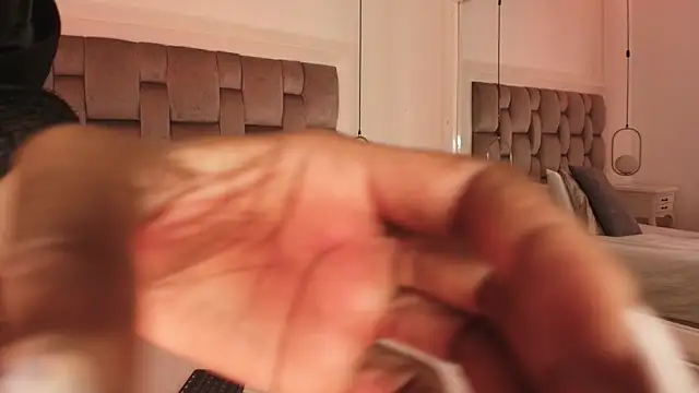 PamelaMendez  online show from 29, 11, 2025