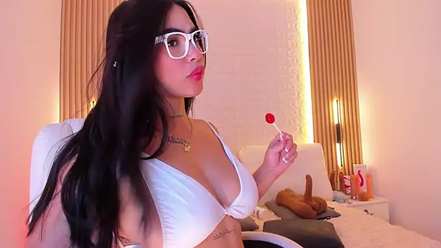 alyssa vargas online show from 13, 10, 2025