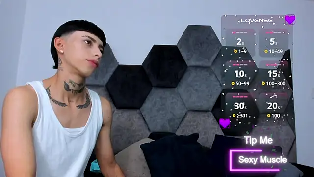 AmberAdams  online show from 8, 3, 2025