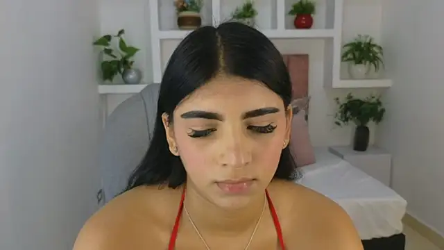 Snapshot of maiaa_ruiz chatting on 12, 6, 2026 maiaa ruiz online show from 12, 6, 2026