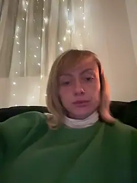 haileyhope  online show from 15, 2, 2026