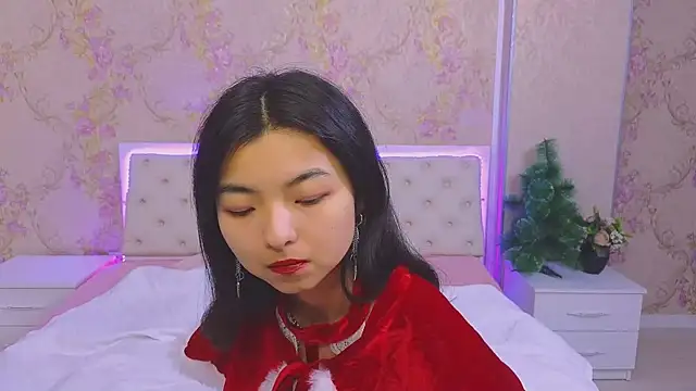 Snapshot of Shy_Kira chatting on 21, 12, 2024 Shy Kira online show from 21, 12, 2024