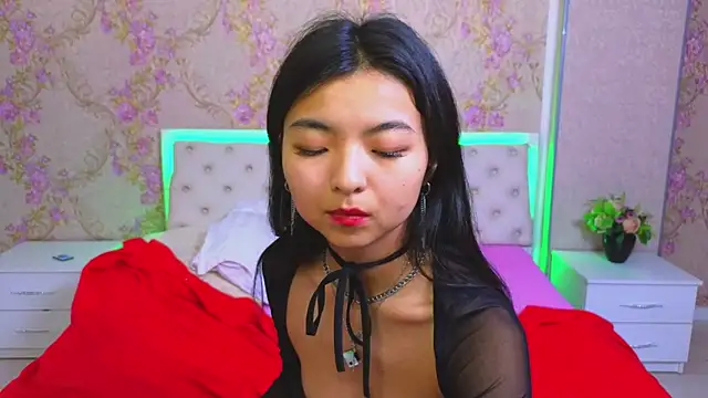 Snapshot of Shy_Kira chatting on 29, 1, 2025 Shy Kira online show from 29, 1, 2025