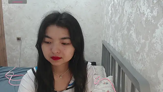 Snapshot of Shy_Kira chatting on 2, 7, 2026 Shy Kira online show from 2, 7, 2026