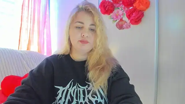 CoraSwon online show from 11, 3, 2025