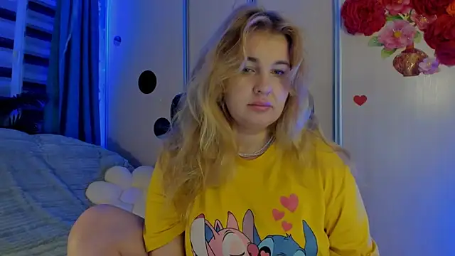 CoraSwon online show from 11, 11, 2025