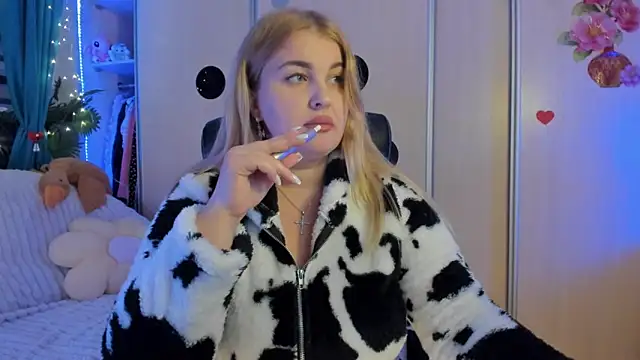 CoraSwon online show from 6, 2, 2026