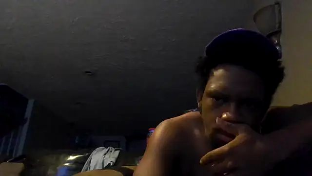 Snapshot of kyng__tylr chatting on 28, 2, 2025 kyng tylr online show from 28, 2, 2025