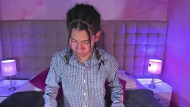 Maxim-Walker online show from 3, 10, 2025