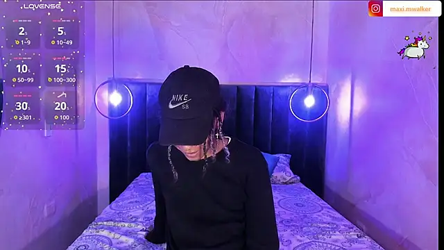 Maxim-Walker online show from 3, 11, 2025