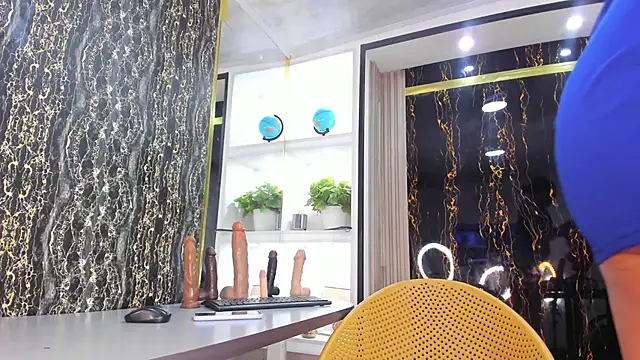 AmberNix online show from 8, 2, 2025