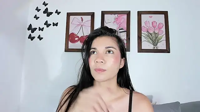 Emiily Parkerr online show from 16, 4, 2026