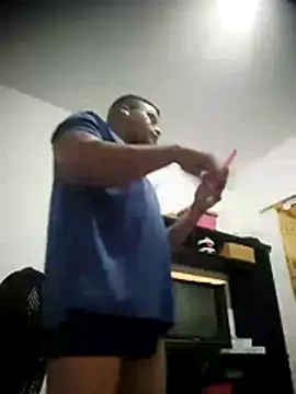 SaucyAffair0 online show from 13, 1, 2026